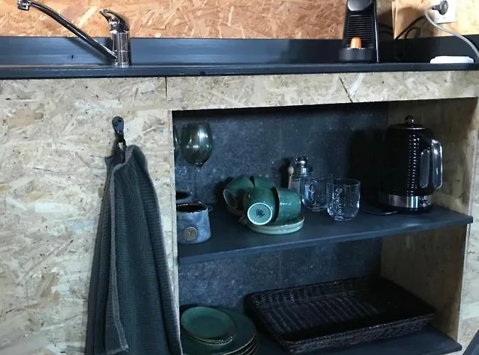 De Tuinschuur לינה וארוחת בוקר 3*